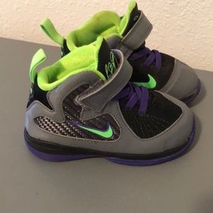 Nike Lebron James shoes